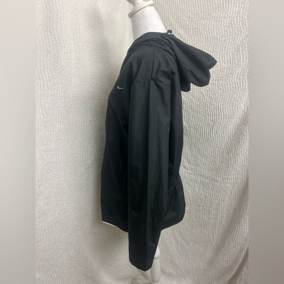 Nike Women’s Windbreaker Jacket L Black White Detail Reflective Front Lightweigh - Picture 7 of 13